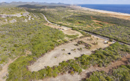 Kaminda Onima 105, Building Lot + Permits