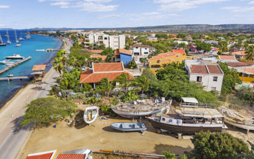 Lot – Kaya J.N.E. Craane